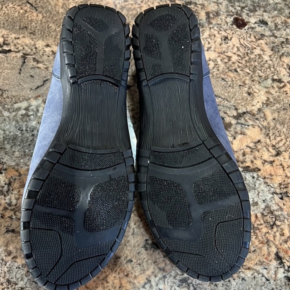 White Mt. Loafers - Picture 8 of 9